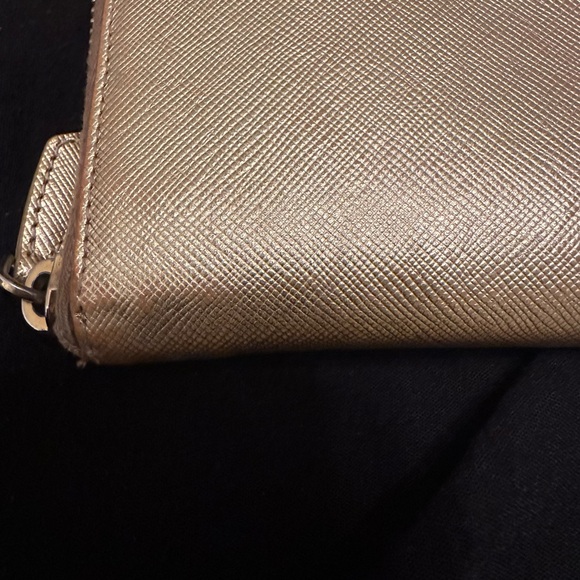 Prada Gold Saffiano Zip Wallet - Picture 4 of 13